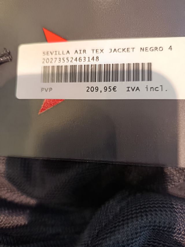 Chaqueta de moto negra TALLA 48 Y 46