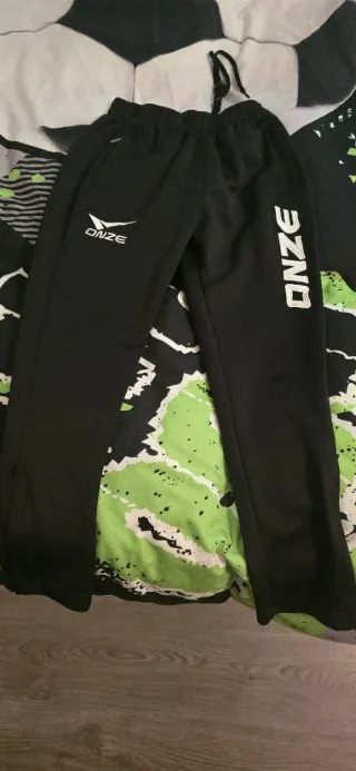 Pantalón deportivo ONZE negro