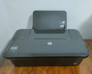 Stampante HP Deskjet 3050 con scanner