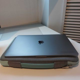 MacBook Pro 13 Chip M1 Gris Espacial