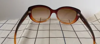 Gafas de sol.  Graduadas (dcho 1'25 izda 1'75).