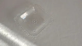 Cenicero de cristal decorado