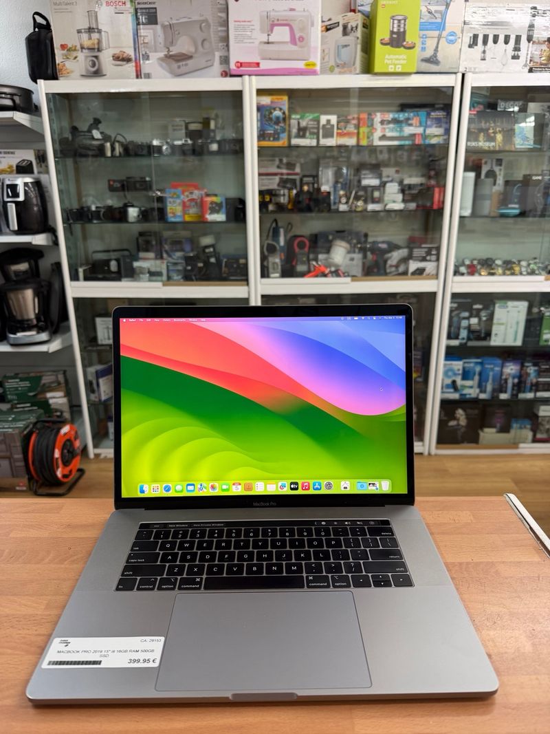 MacBook Pro 15” 2019 i9 16GB RAM 500GB SSD
