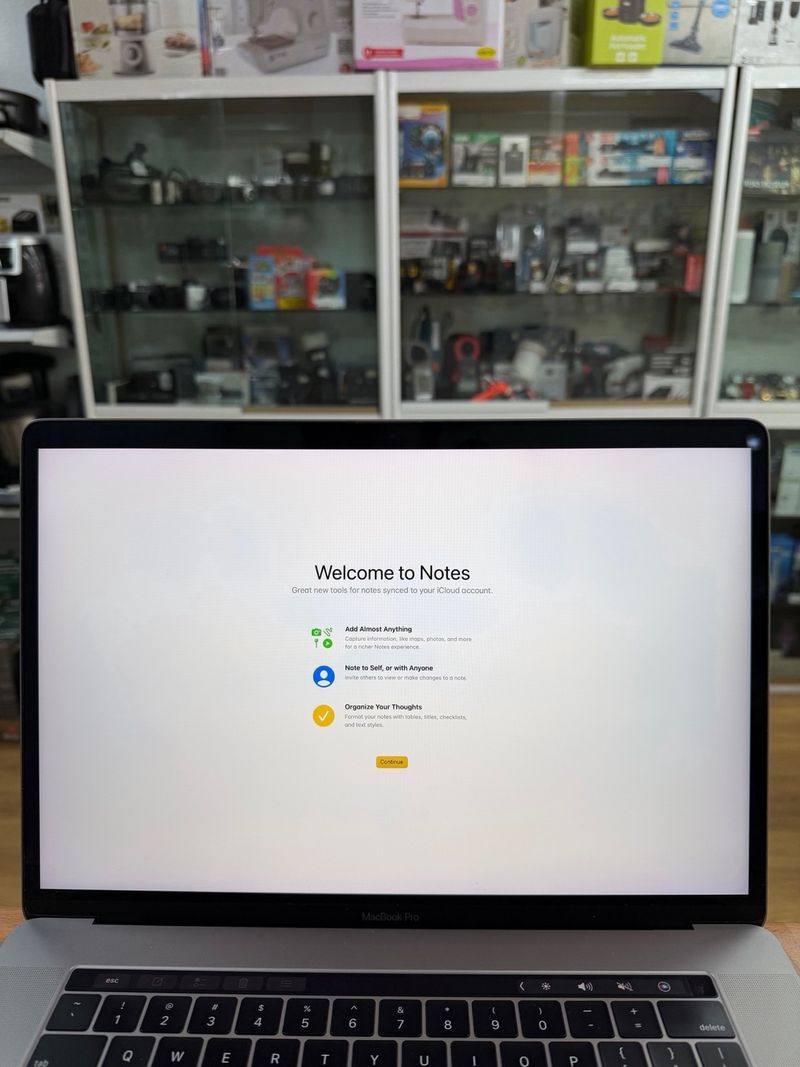 MacBook Pro 15” 2019 i9 16GB RAM 500GB SSD afbeelding 9