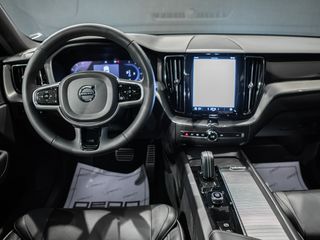 Volvo XC60 2.0 B4 Mild-Hybrid R-Design