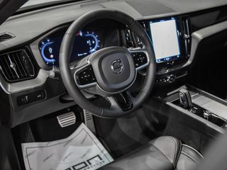Volvo XC60 2.0 B4 Mild-Hybrid R-Design