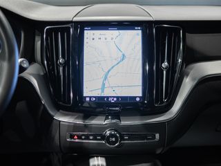 Volvo XC60 2.0 B4 Mild-Hybrid R-Design