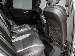 Volvo XC60 2.0 B4 Mild-Hybrid R-Design