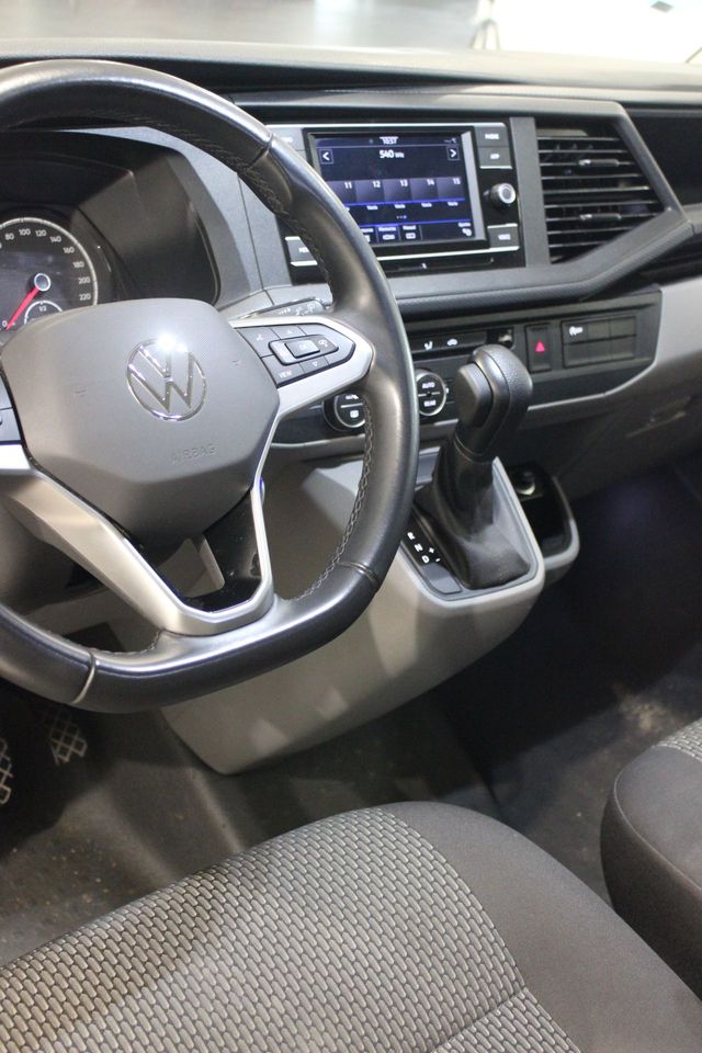 Volkswagen Caravelle 2024