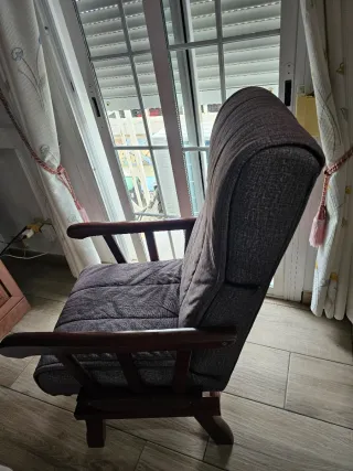 Sillón Balancín Tela y Madera