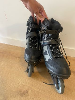 Patines en línea negros talla 44