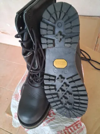 Botas militares negras talla 42.5