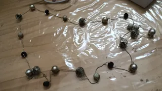 Collar largo vintage plateado y negro