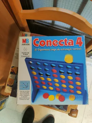 Conecta 4 MB Juegos