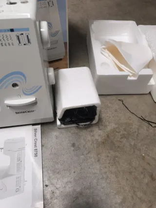 Máquina de coser Silver Crest 8750