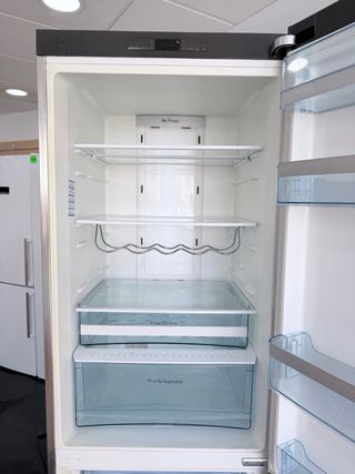 Frigorífico combi Haier 188cm Inox A+ No Frost