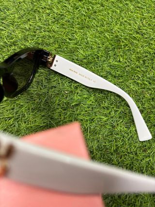 Gafas de Sol Miu Miu Negras