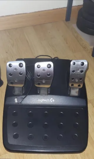 Volante Logitech G29 con Pedales y Palanca