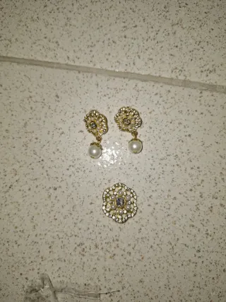 NUEVOS! Pendientes y Broche