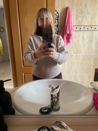 Peluca artificial rubia (usada)