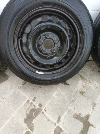 Llantas Mercedes Viano