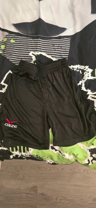 2 Pantalones cortos ONZE negros fútbol