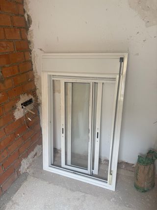 Ventana aluminio blanco corredera