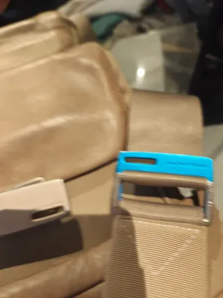 Maletín Piquadro Cuero Beige