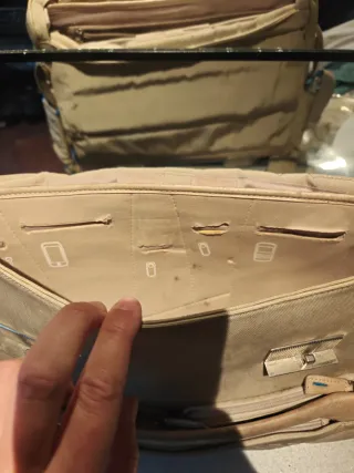 Maletín Piquadro Cuero Beige