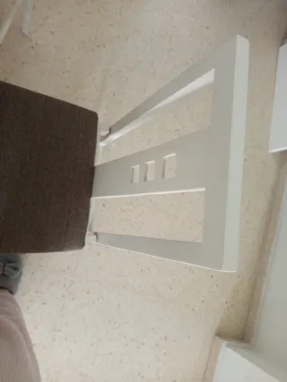 Mesa de comedor con 4 sillas