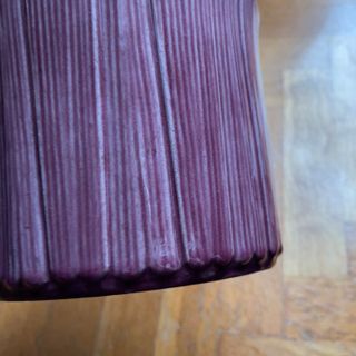 Maceta de cerámica vintage color rosa y dorado