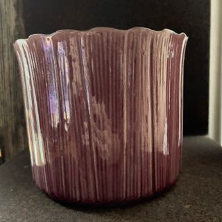 Maceta de cerámica vintage color rosa y dorado