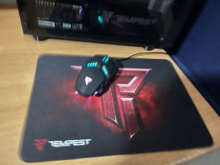 PC gaming, monitor MSI, teclado y ratón gaming