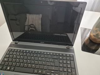 Portátil Acer Aspire 5250