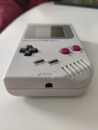 Game Boy DMG-01 Clásica