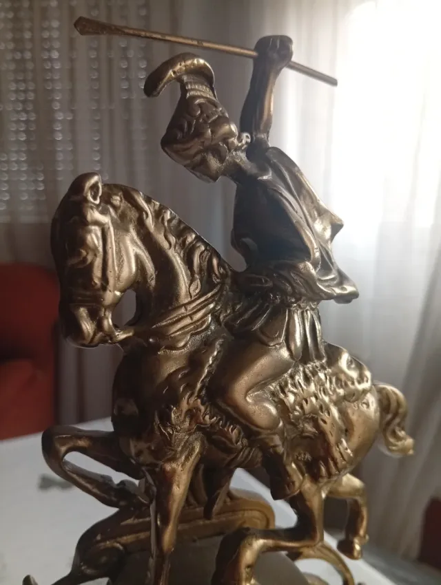 Reloj de sobremesa de bronce