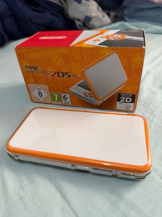 Nintendo New 2DS XL Blanca y Naranja