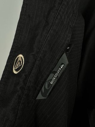 Camisa Quiksilver Negra Corduroy Logo Bordado