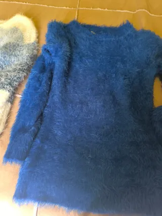 Dos jerséis de punto mullido