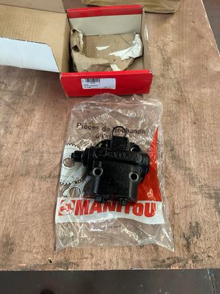 Bomba Hidráulica Manitou 563782