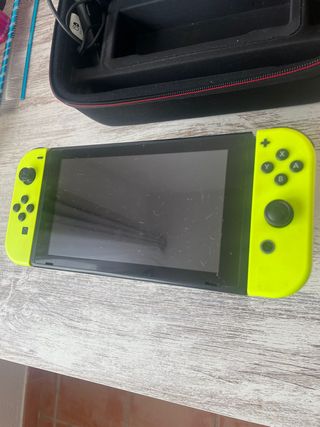Nintendo Switch + 6 Juegos + 1 mando