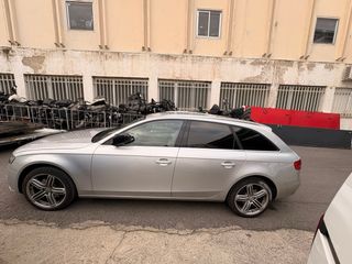 Audi A4 avant 2.7 190 2011