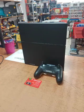 CONSOLA SONY PS4 FAT 500GB 13.02 CON MANDO CABLES