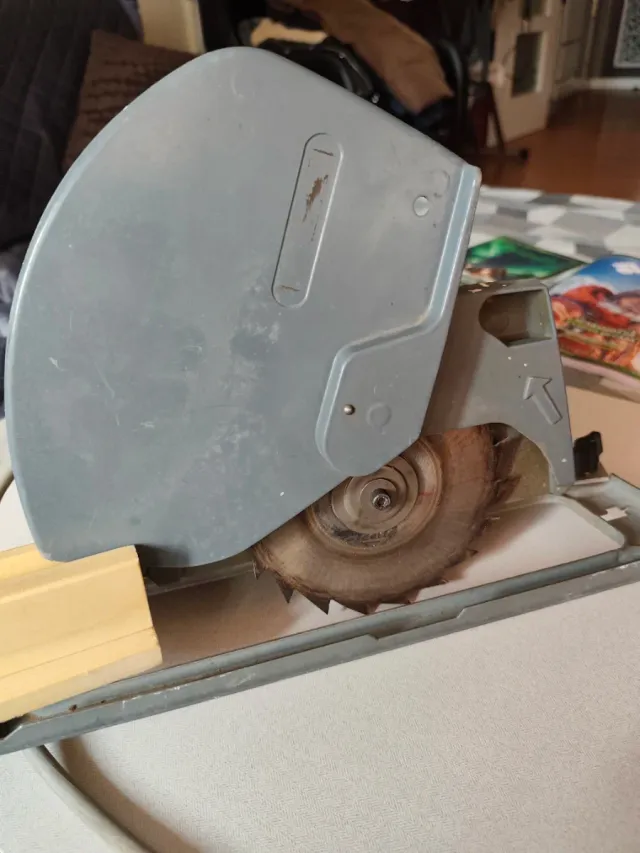 Sierra Circular Casals SC 180 Buenas oferta