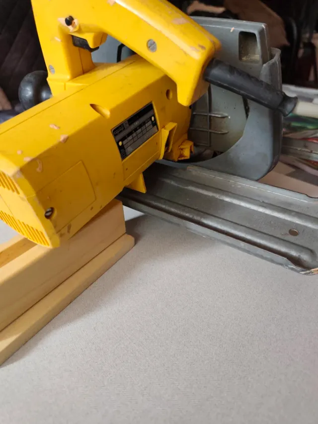 Sierra Circular Casals SC 180 Buenas oferta