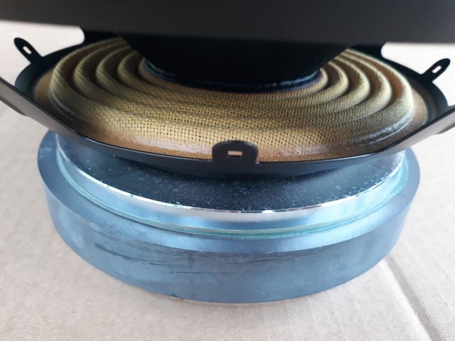 Altavoz 10" - Medios Graves