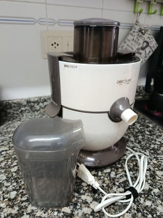 Extractor de Jugo Cecotec 19000