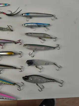 Lotes de señuelos de pesca variados