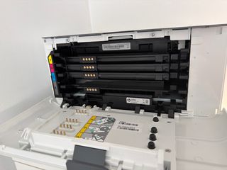 Impresora HP Color Laser 150nw - menos de 1 año