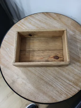 Caja de madera rústica